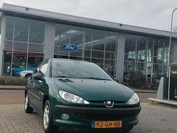 Gebruikt 2000 Peugeot 206 | € 1.300 (Eerlijke prijs)