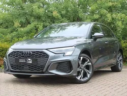 Grijs, metallic lak Gebruikt 2022 Audi A3 Sportback e-tron S-Line Sedan | € 29.950 (Eerlijke prijs)