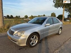 Grijs Gebruikt 2001 Mercedes C220 Elegance Sedan | € 1.800 (Eerlijke prijs)