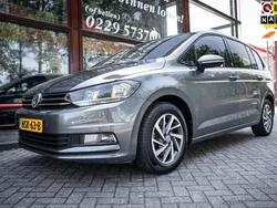 Grijs Gebruikt 2017 VW Touran Sound MPV | € 18.950 (Eerlijke prijs)