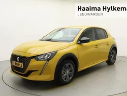 Geel Gebruikt 2022 Peugeot e-208 Allure Hatchback | € 23.950 (Iets duurder)