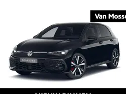 Zwart Nieuw 2025 VW Golf VIII Style Hatchback | € 51.900 (Goede deal)