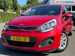 Rood Gebruikt 2014 Kia Rio Plus Hatchback | € 5.995 (Super prijs)