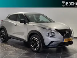 Grijs, metallic lak Gebruikt 2023 Nissan Juke N-Connecta SUV | € 25.600 (Eerlijke prijs)