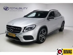 Grijs, metallic lak Gebruikt 2019 Mercedes GLA180 Business SUV | € 24.450 (Goede deal)