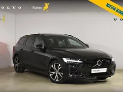 Zwart, metallic lak Gebruikt 2021 Volvo V60 R-Design Stationwagen | € 36.840 (Eerlijke prijs)