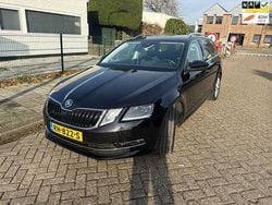 Zwart Gebruikt 2017 Skoda Octavia Business Line Stationwagen | € 10.750 (Eerlijke prijs)