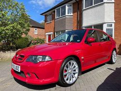 Rood Gebruikt 2005 MG ZS Sedan | € 7.100