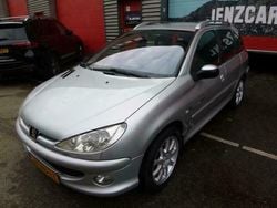 Grijs Gebruikt 2003 Peugeot 206 Stationwagen | € 1.249 (Eerlijke prijs)