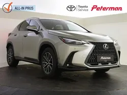 Grijs Gebruikt 2024 Lexus NX450h+ Luxury Line SUV | € 58.899 (Eerlijke prijs)