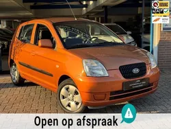 Oranje, metallic lak Gebruikt 2005 Kia Picanto 2 Hatchback | € 1.500 (Eerlijke prijs)