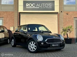 Zwart Gebruikt 2004 Mini ONE Hatchback | € 1.900 (Eerlijke prijs)