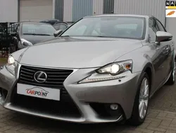 Beige, metallic lak Gebruikt 2015 Lexus IS300h Business Edition Sedan | € 18.995 (Super prijs)