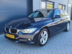 Blauw, metallic lak Gebruikt 2013 BMW 316 Executive Stationwagen | € 6.950 (Eerlijke prijs)