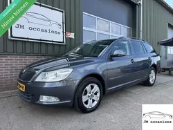 Grijs Gebruikt 2010 Skoda Octavia Elegance Stationwagen | € 6.995 (Eerlijke prijs)