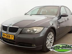 Grijs Gebruikt 2007 BMW 320 Sedan | € 2.750