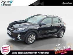 Zwart Gebruikt 2022 Kia Stonic Play SUV | € 16.995 (Goede deal)