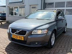 Grijs Gebruikt 2010 Volvo V50 Summum Stationwagen | € 1.750 (Goede deal)