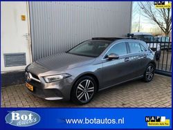 Grijs Gebruikt 2021 Mercedes A250 Business Hatchback | € 18.995 (Super prijs)