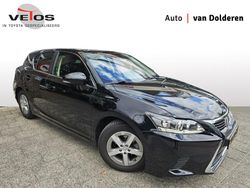 Zwart Gebruikt 2016 Lexus CT200h Hatchback | € 14.500 (Eerlijke prijs)