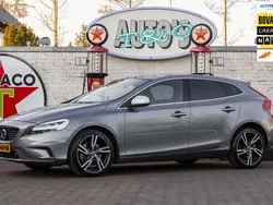 Grijs Gebruikt 2019 Volvo V40 R-Design Stationwagen | € 21.450 (Eerlijke prijs)