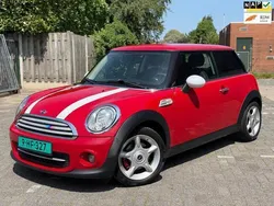 Rood Gebruikt 2011 Mini ONE Sport Hatchback | € 3.295 (Eerlijke prijs)