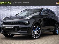 Zwart Gebruikt 2022 Lynk & Co 01 SUV | € 26.394 (Eerlijke prijs)