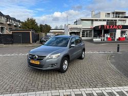 Grijs Gebruikt 2009 VW Tiguan Comfortline SUV | € 5.450 (Eerlijke prijs)