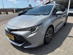 Grijs Gebruikt 2022 Toyota Corolla Team Stationwagen | € 26.495 (Iets duurder)