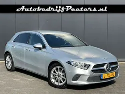 Grijs Gebruikt 2018 Mercedes A200 Hatchback | € 19.950 (Eerlijke prijs)