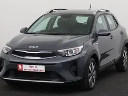 Grijs Gebruikt 2021 Kia Stonic SUV | € 14.495 (Super prijs)