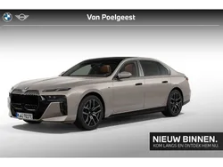 Grijs Gebruikt 2024 BMW i7 M Sport Sedan | € 84.995 (Iets duurder)