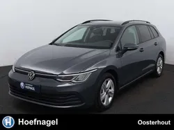 Grijs Gebruikt 2023 VW Golf VIII Life Stationwagen | € 26.900 (Iets duurder)