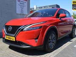 Rood Gebruikt 2022 Nissan Qashqai Visia SUV | € 21.950 (Super prijs)