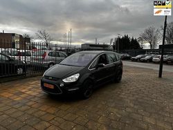 Zwart Gebruikt 2012 Ford S-MAX S MPV | € 3.450