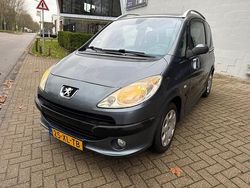 Grijs Gebruikt 2007 Peugeot 1007 MPV | € 1.250