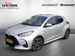 Grijs Gebruikt 2020 Toyota Yaris Style Hatchback | € 18.900 (Goede deal)