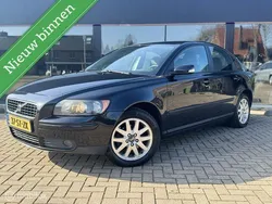 Zwart Gebruikt 2006 Volvo S40 Sedan | € 1.990 (Eerlijke prijs)
