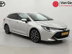 Grijs Gebruikt 2019 Toyota Corolla Executive Stationwagen | € 24.999 (Iets duurder)