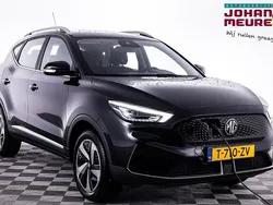Zwart Gebruikt 2023 MG ZS Comfort Sedan | € 18.990 (Goede deal)