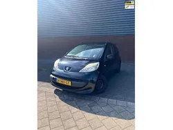 Zwart Gebruikt 2006 Peugeot 107 Hatchback | € 1.375 (Goede deal)