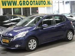 Blauw Gebruikt 2012 Peugeot 208 Envy Hatchback | € 5.944 (Eerlijke prijs)