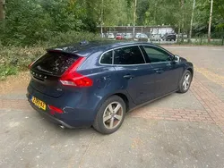 Blauw Gebruikt 2014 Volvo V40 Stationwagen | € 4.500 (Goede deal)