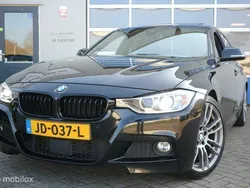 Zwart Gebruikt 2012 BMW 330 Executive Sedan | € 16.900 (Eerlijke prijs)