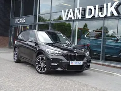 Zwart, metallic lak Gebruikt 2021 BMW X1 M Sport SUV | € 30.850 (Goede deal)