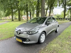 Grijs Gebruikt 2013 Renault Clio IV Expression Hatchback | € 5.299 (Eerlijke prijs)