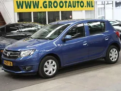 Blauw Gebruikt 2014 Dacia Sandero Lauréate Hatchback | € 4.944 (Goede deal)