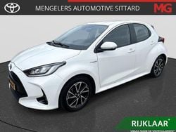 Wit Gebruikt 2021 Toyota Yaris Hybrid Edition Hatchback | € 20.895 (Eerlijke prijs)