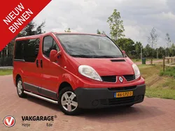 Rood Gebruikt 2010 Renault Trafic Authentique Van | € 19.995