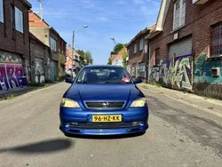 Blauw Gebruikt 2002 Opel Astra Edition Hatchback | € 3.000